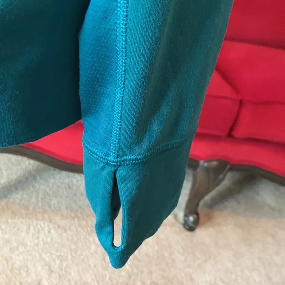 Super Cute Adidas Runners Jacket! - Picture 4 of 4